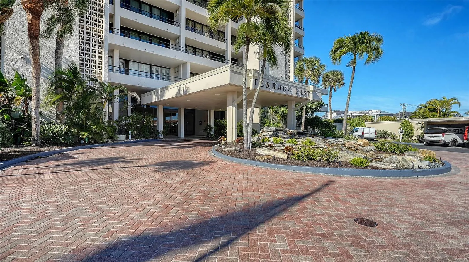 5300 OCEAN BLVD #301 #301