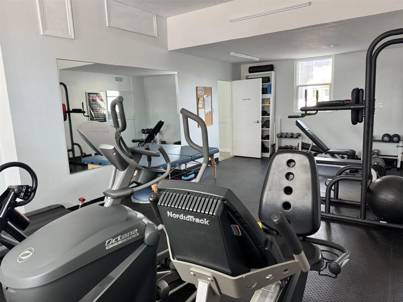 33 S GULFSTREAM AVE #702 #702
