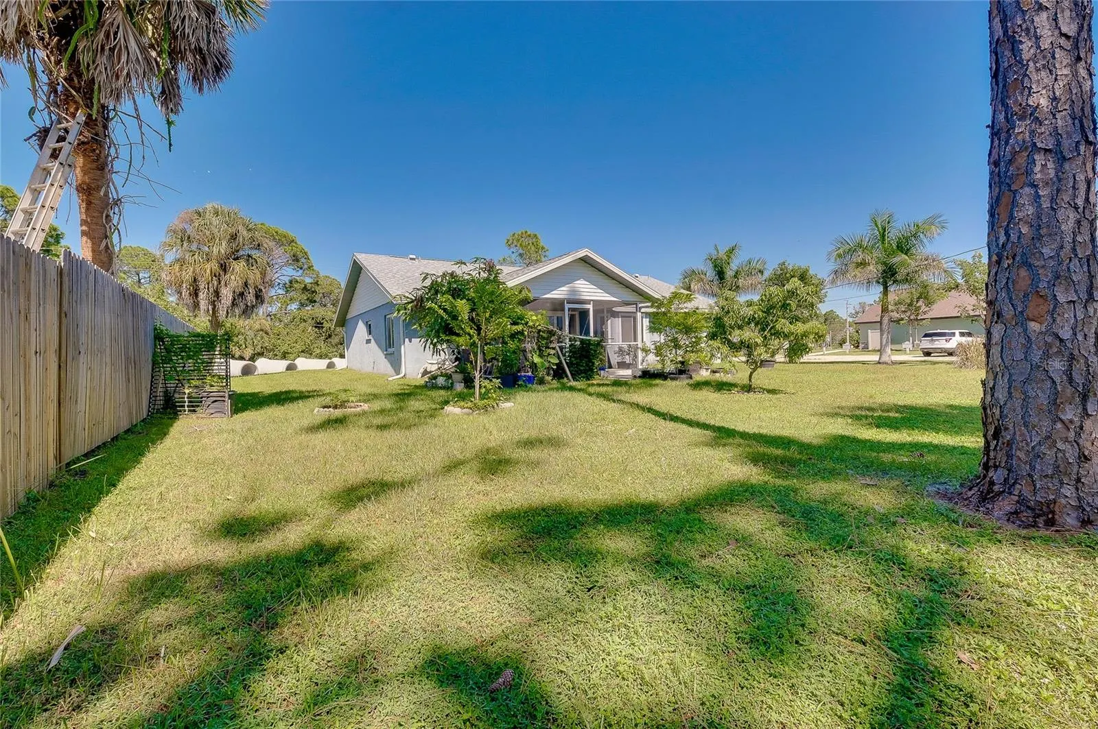 2731 W PRICE BLVD