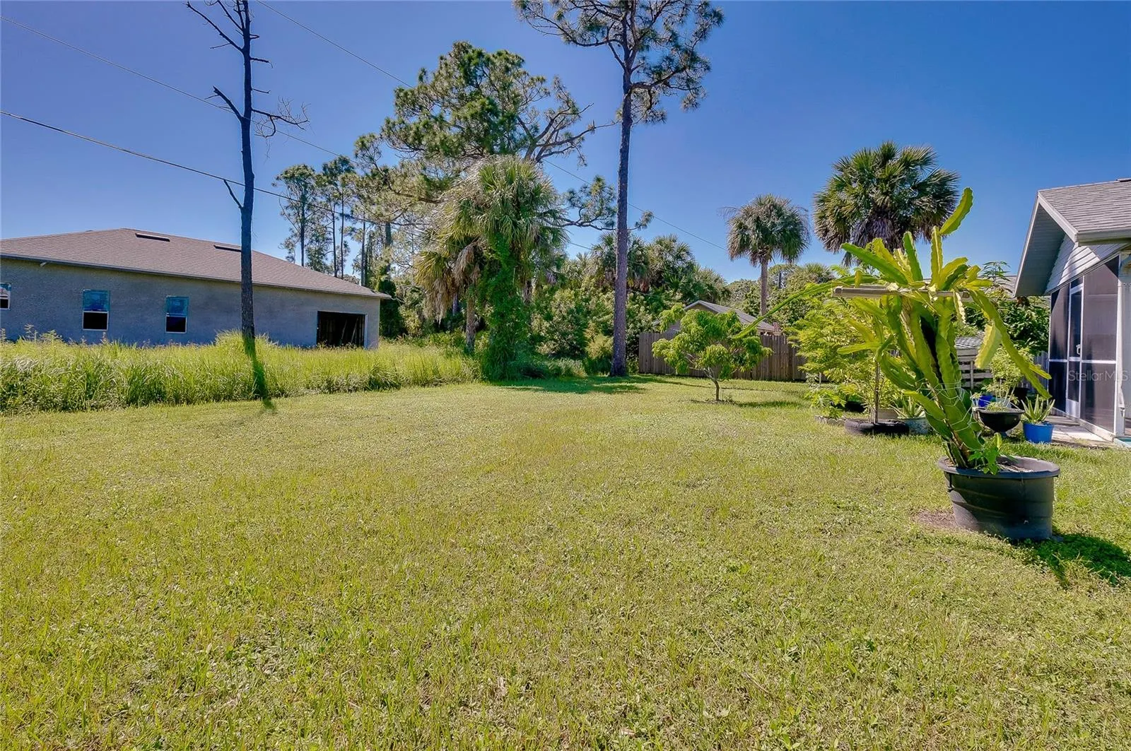 2731 W PRICE BLVD