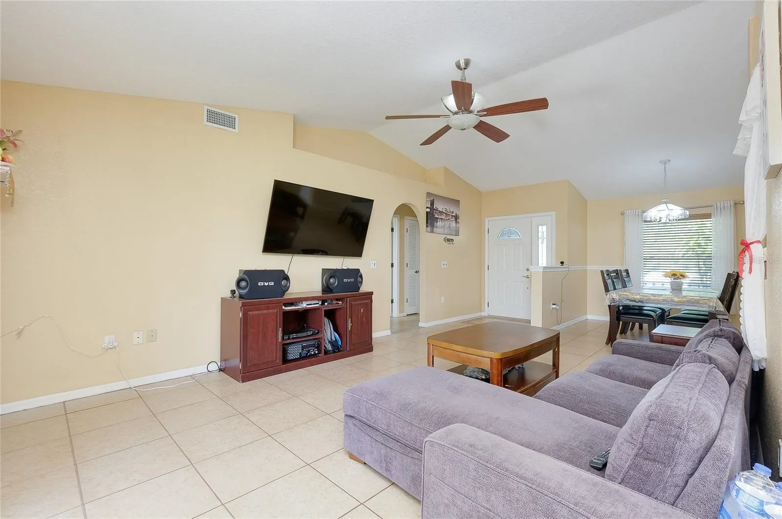 2731 W PRICE BLVD