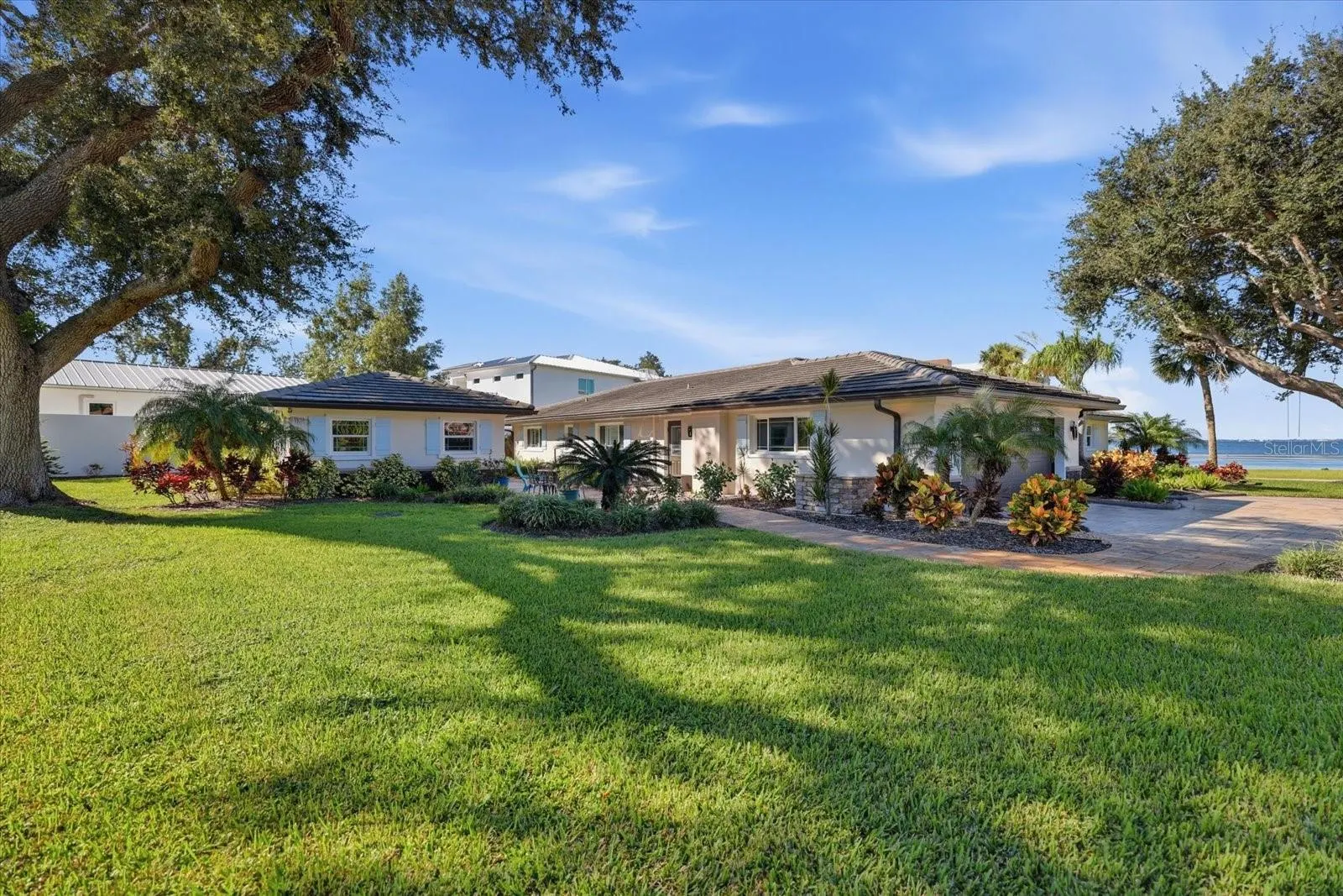 302 BRADEN AVE