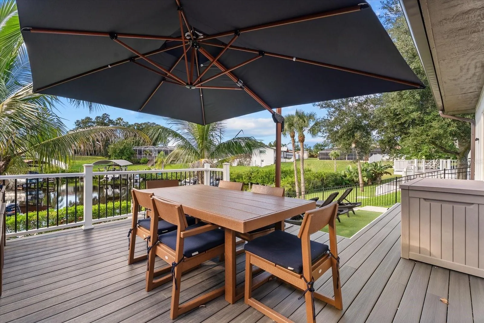 481 MAGELLAN DR