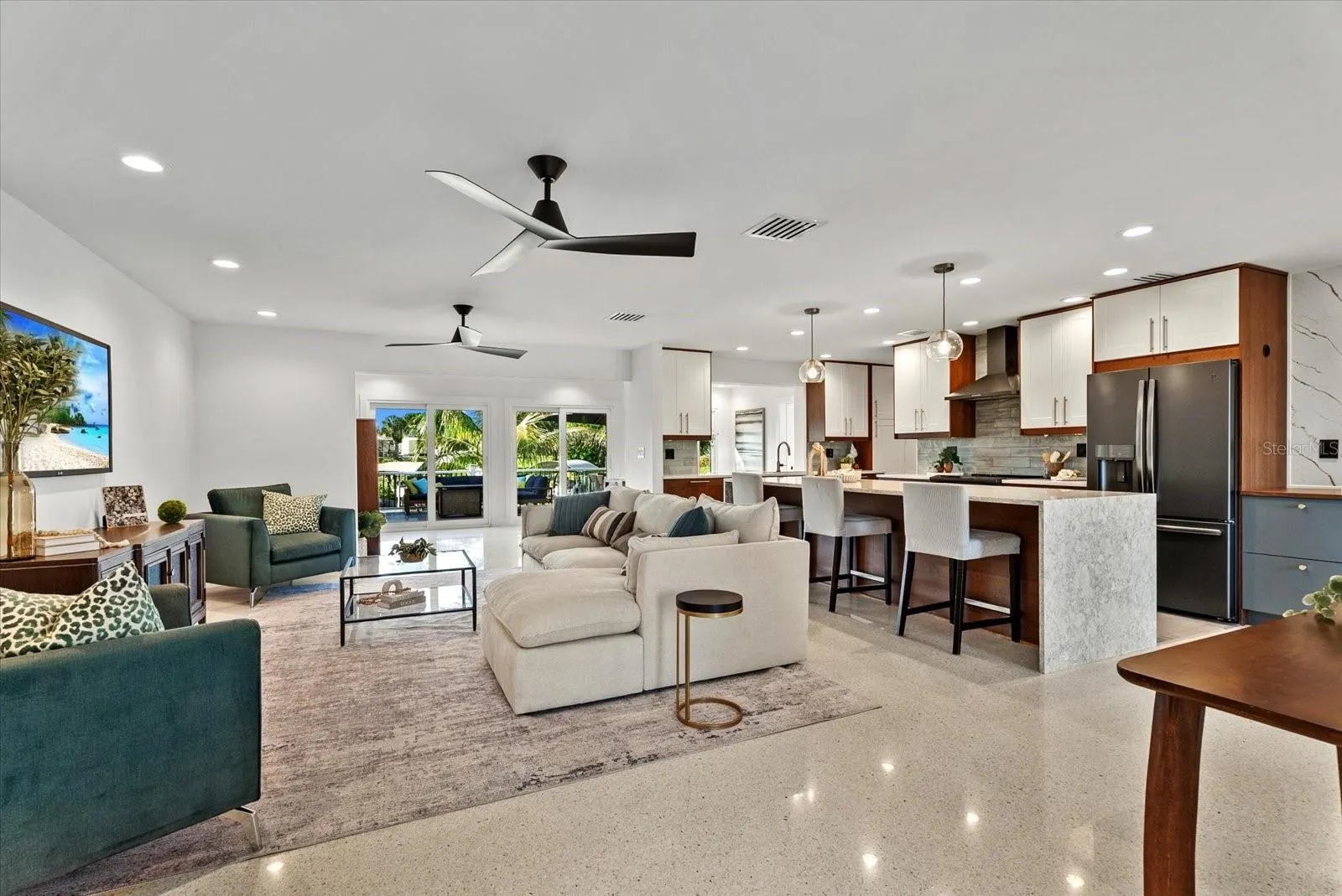 481 MAGELLAN DR