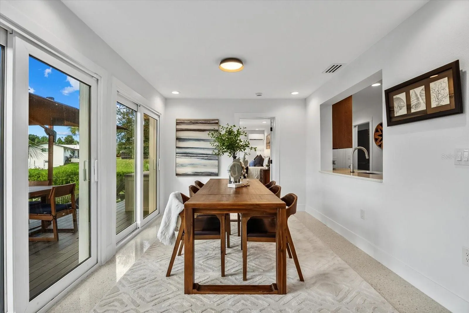481 MAGELLAN DR