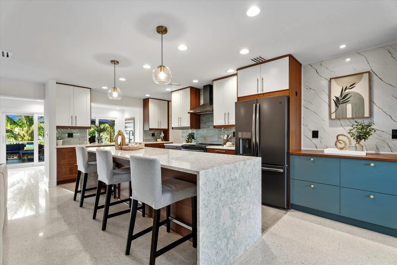 481 MAGELLAN DR