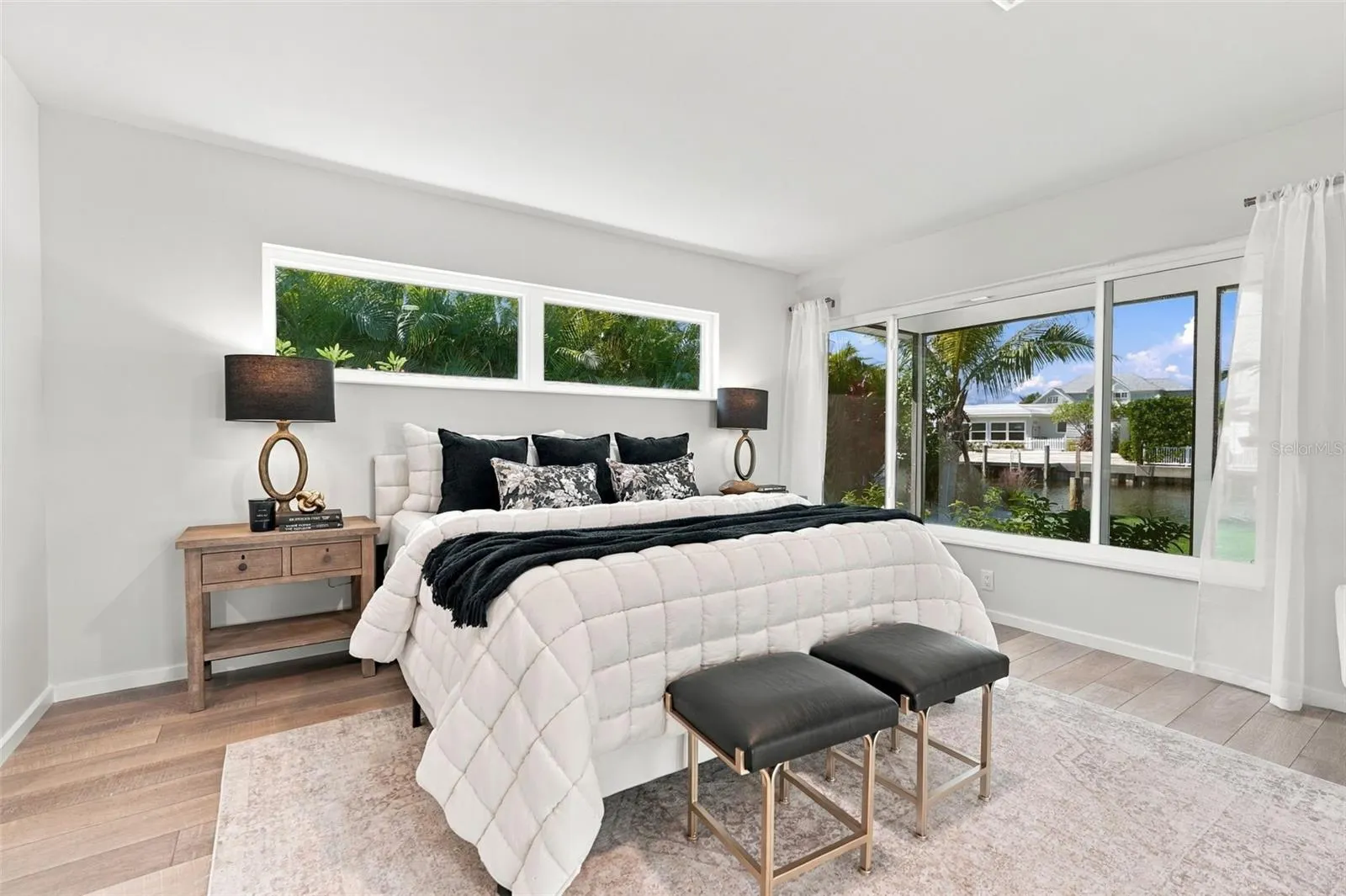 528 KEY ROYALE DR