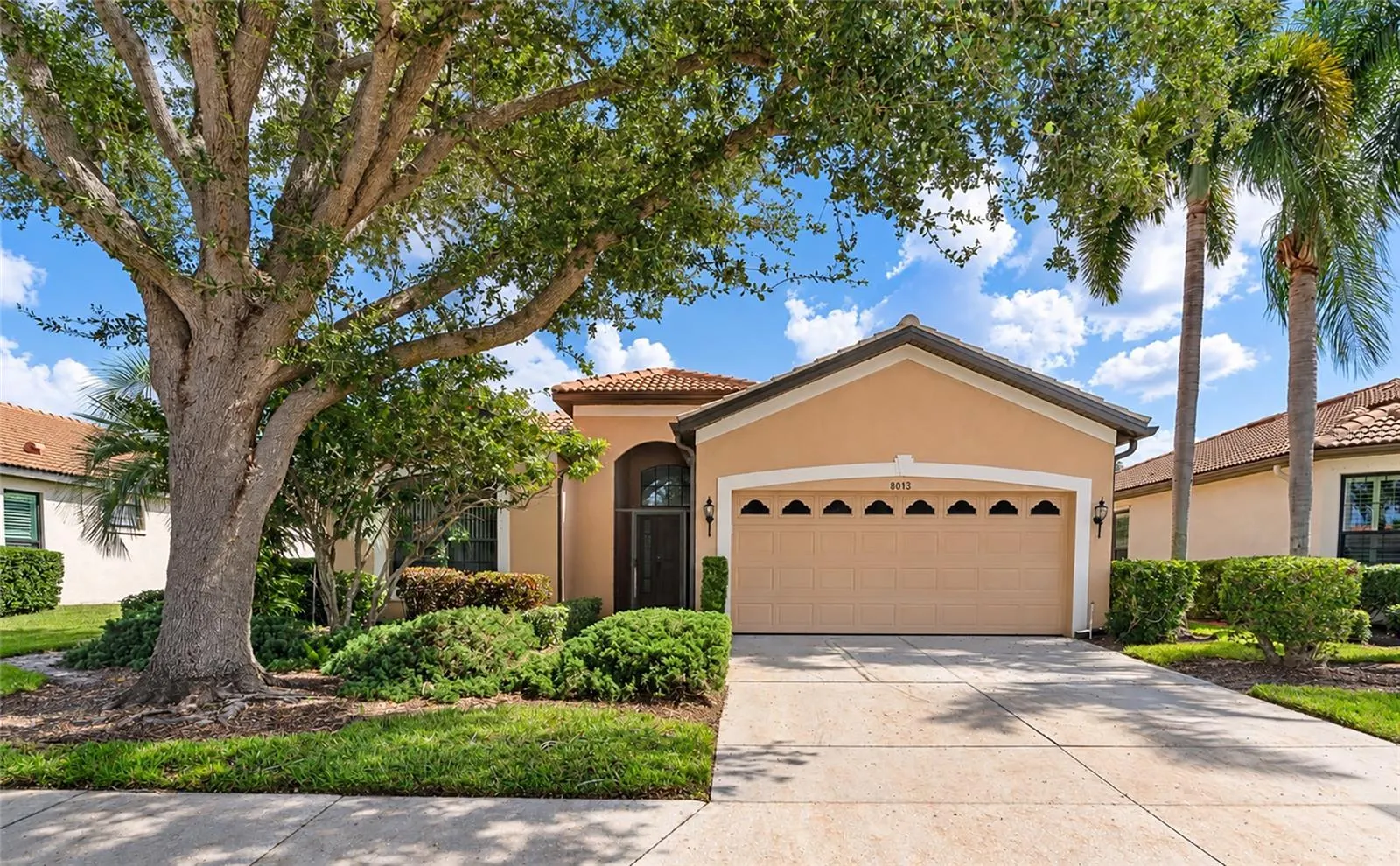 8013 STIRLING FALLS CIR
