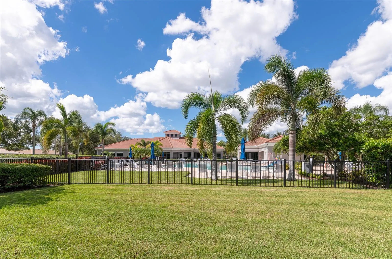 8013 STIRLING FALLS CIR