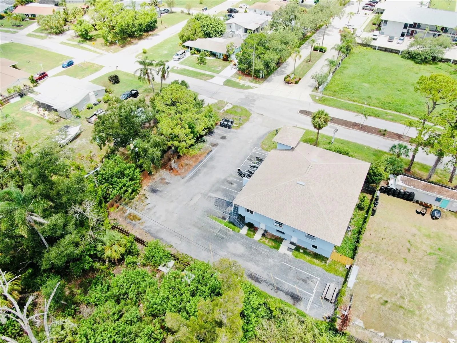 1410 MAGELLAN DR