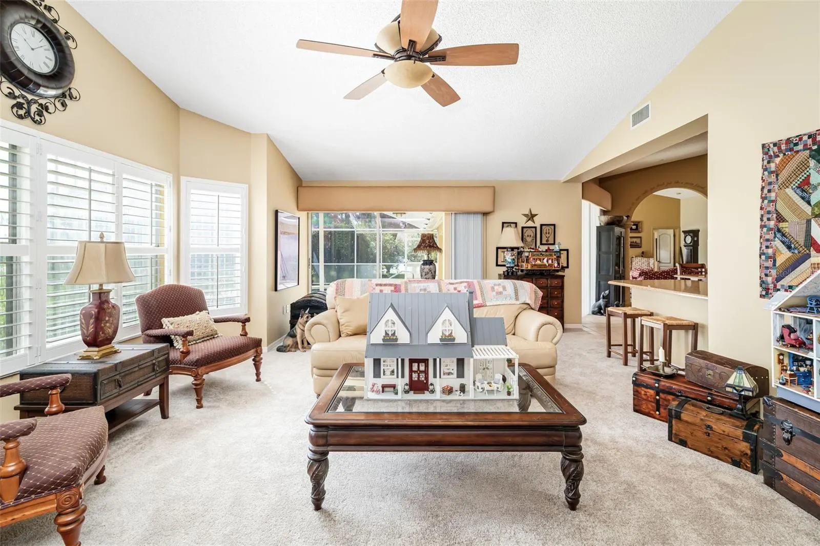 9678 KNIGHTSBRIDGE CIR