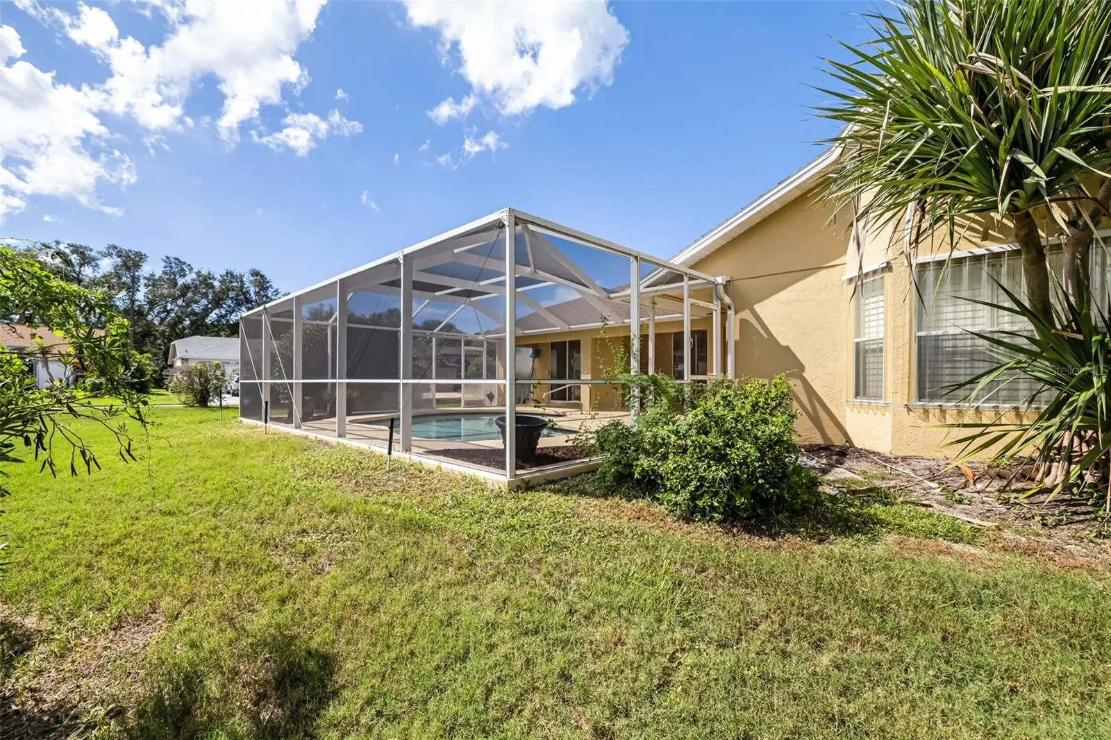 9678 KNIGHTSBRIDGE CIR