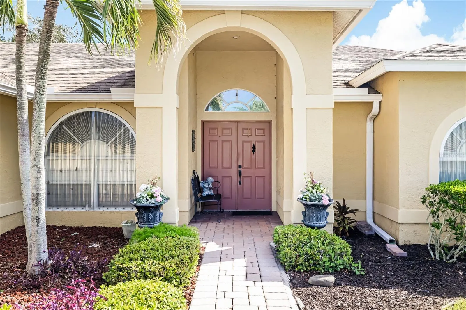 9678 KNIGHTSBRIDGE CIR