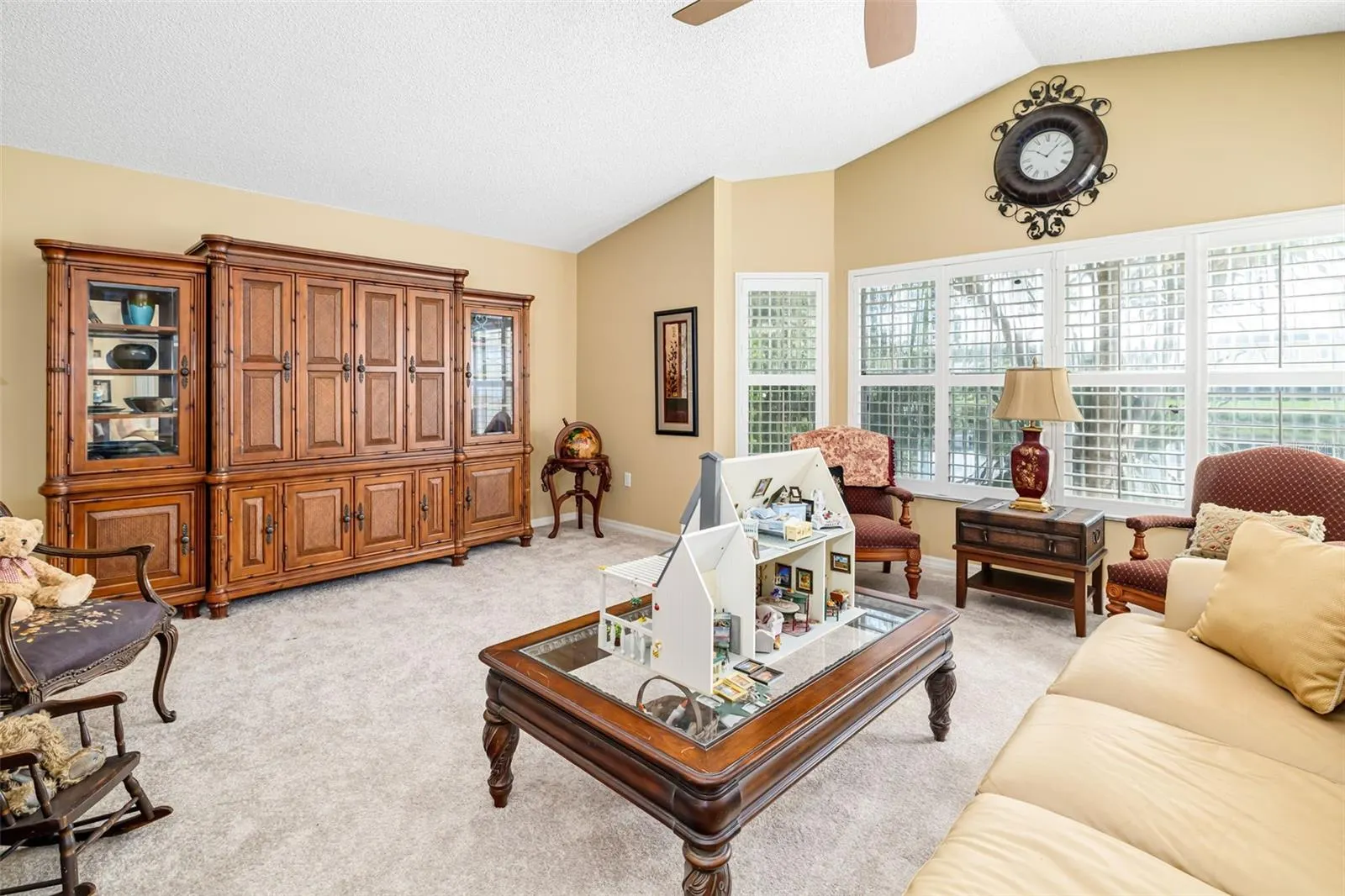 9678 KNIGHTSBRIDGE CIR