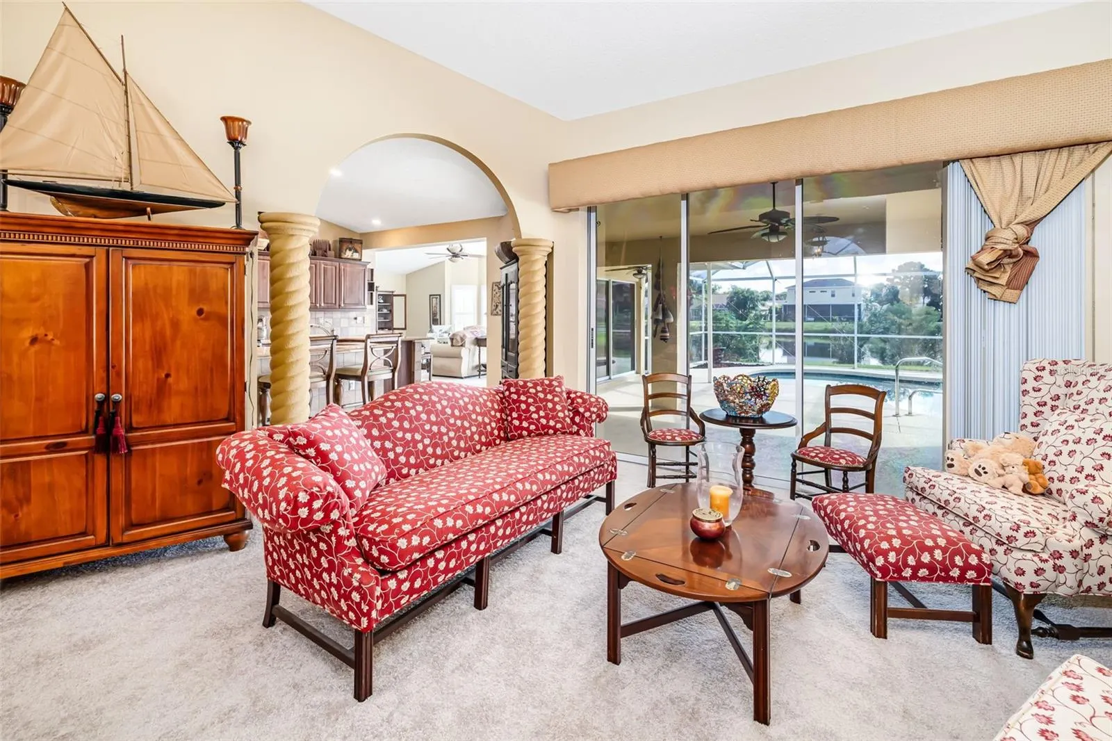 9678 KNIGHTSBRIDGE CIR