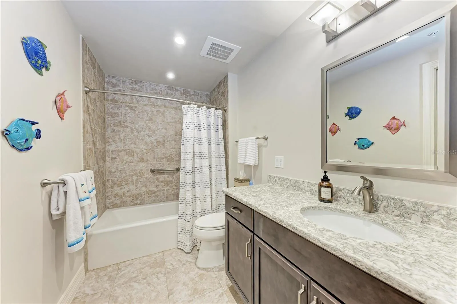 250 HIDDEN BAY DR #301 #301