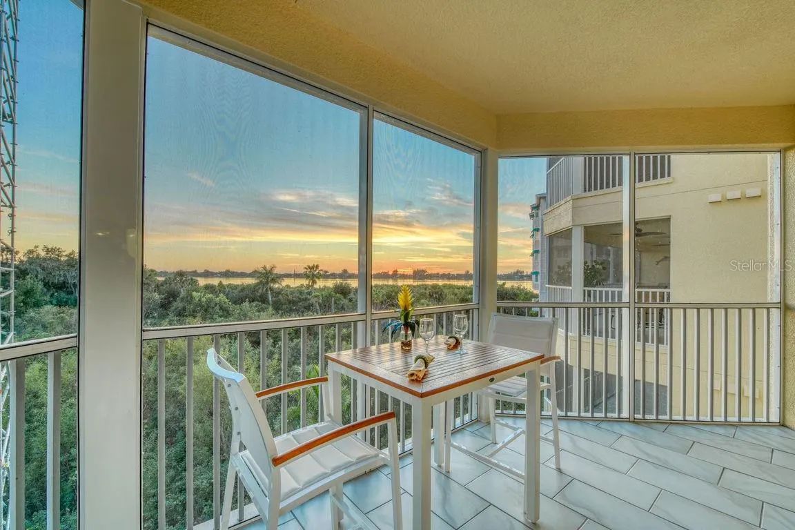 250 HIDDEN BAY DR #301 #301