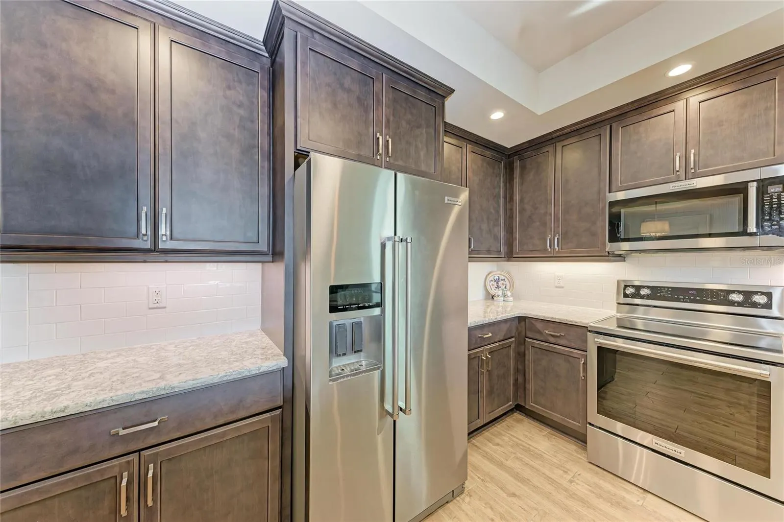 250 HIDDEN BAY DR #301 #301