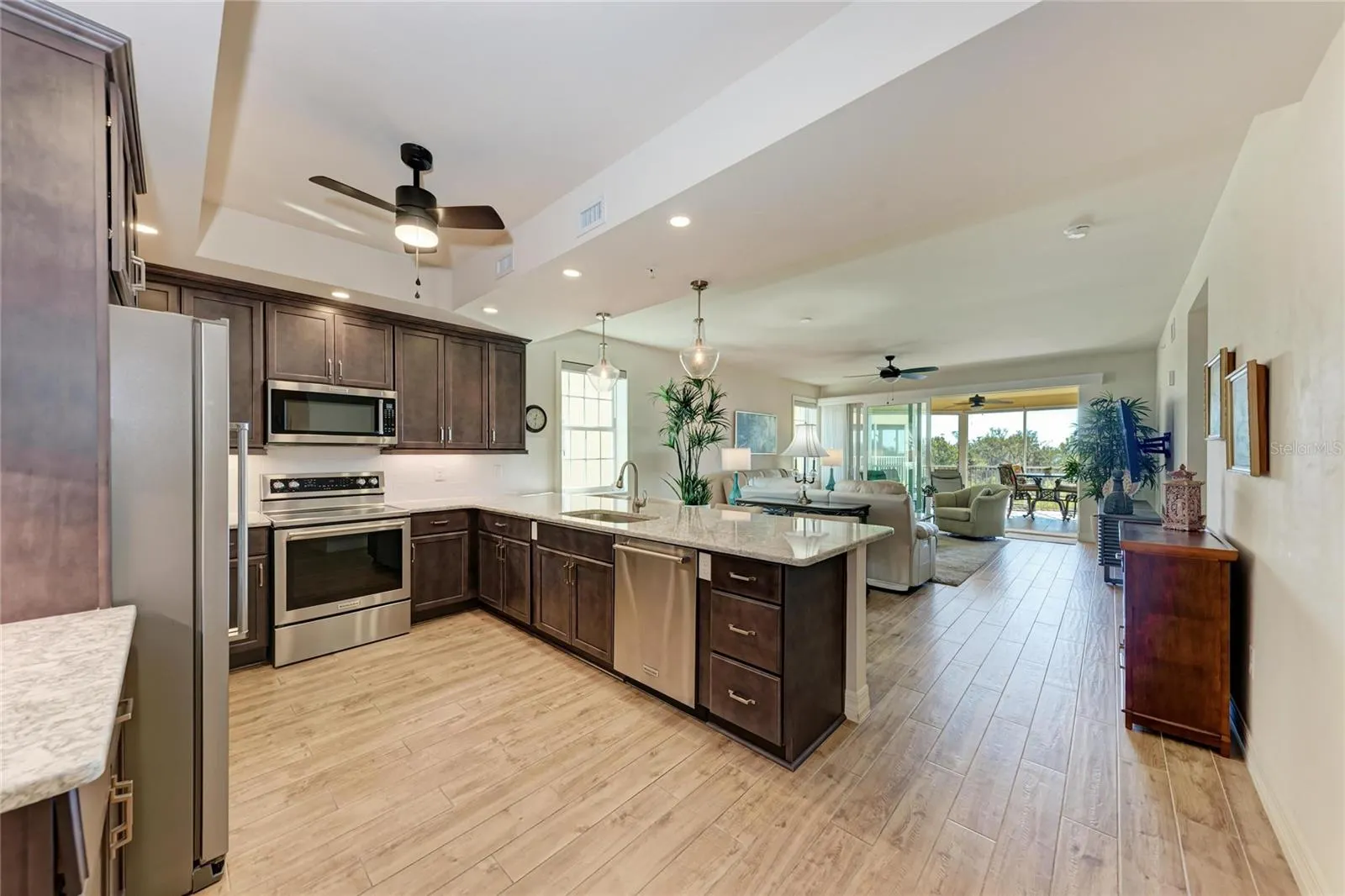 250 HIDDEN BAY DR #301 #301