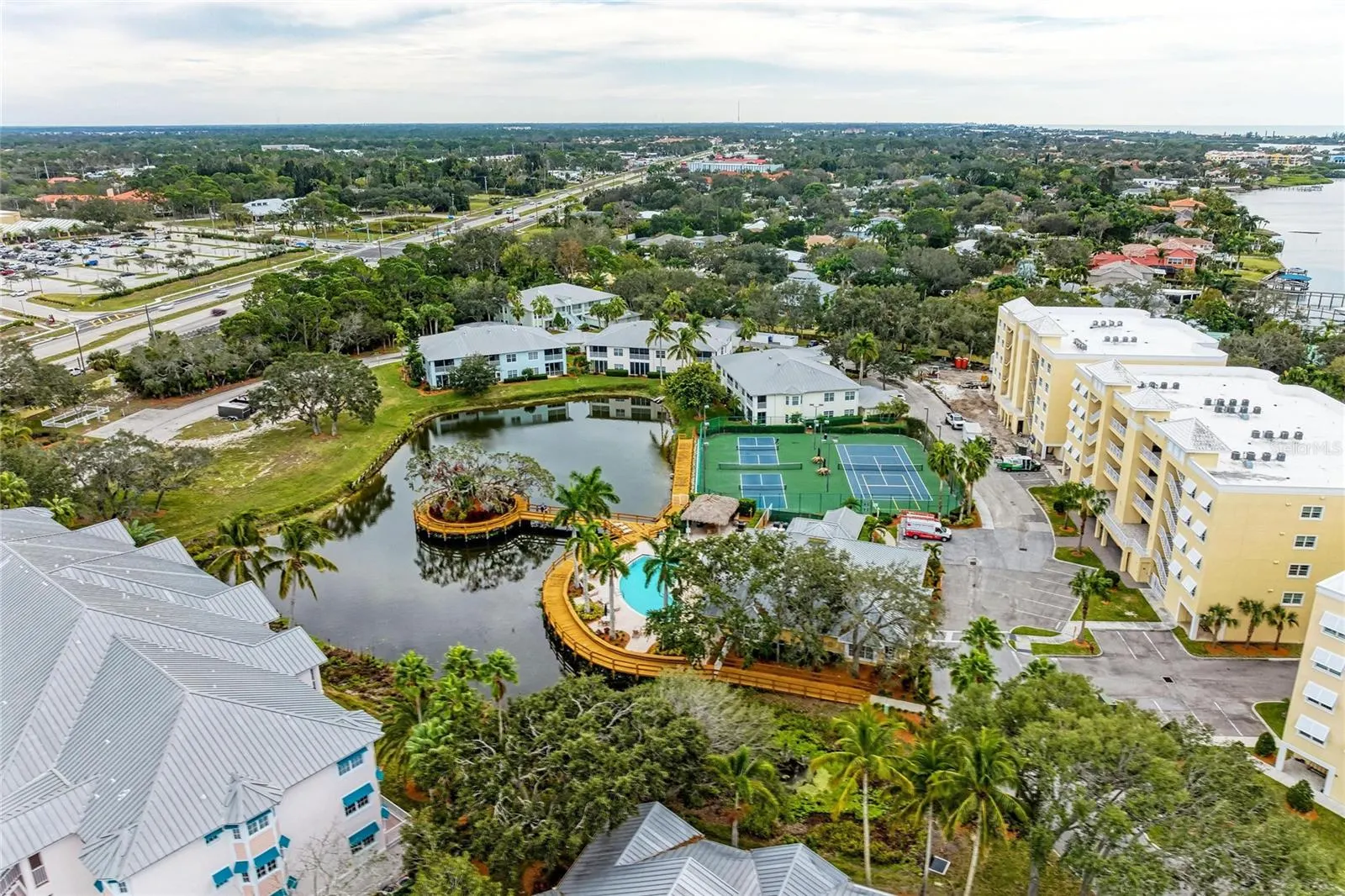 250 HIDDEN BAY DR #301 #301