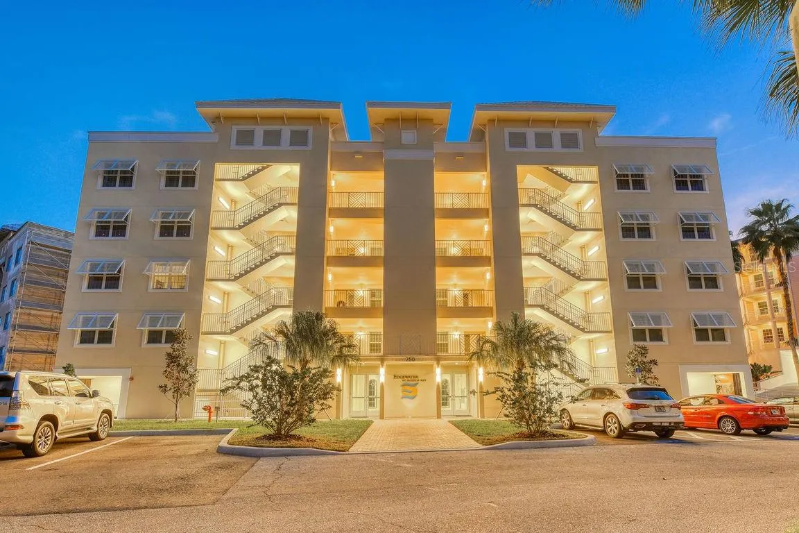 250 HIDDEN BAY DR #301 #301