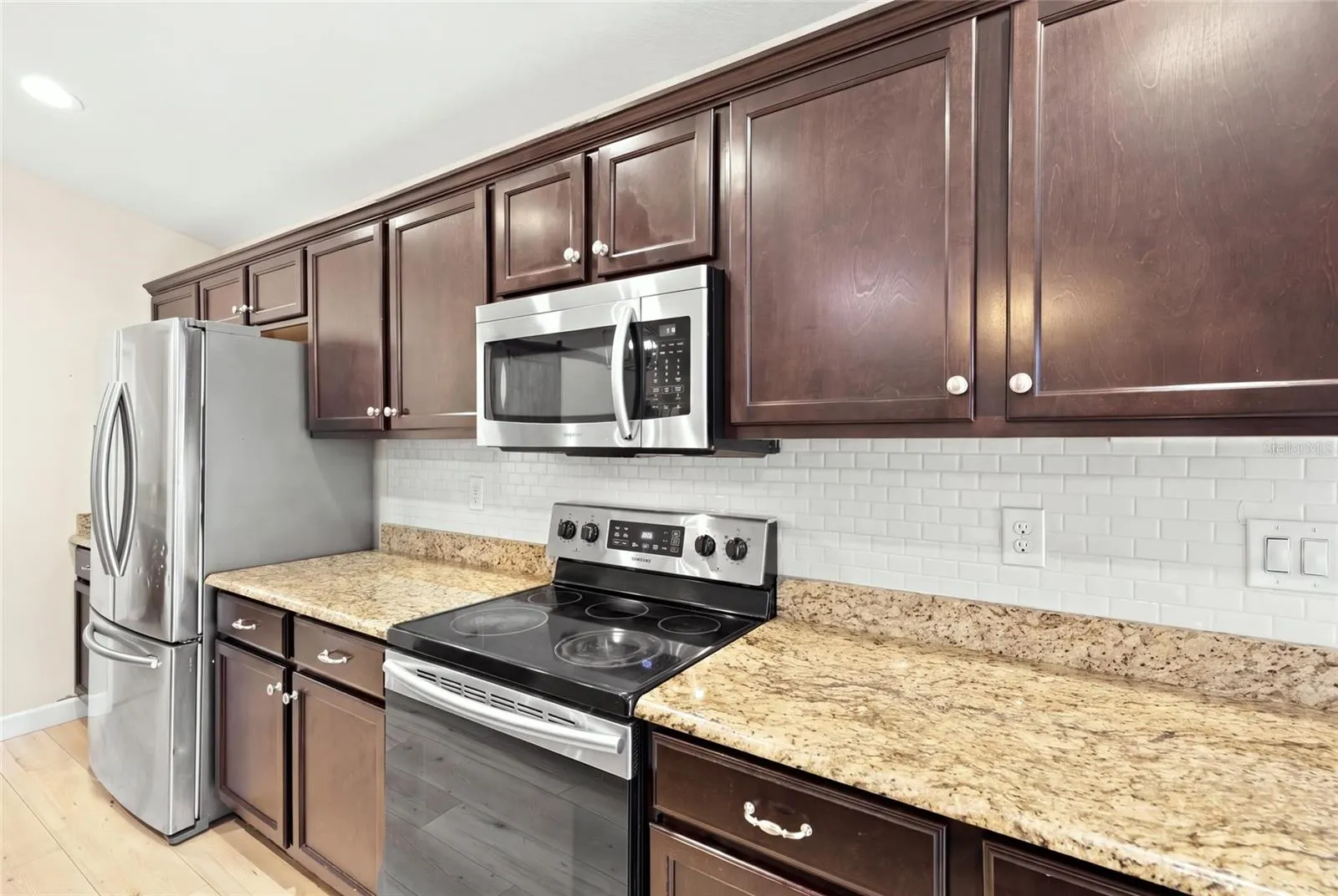 3258 52ND CIR E