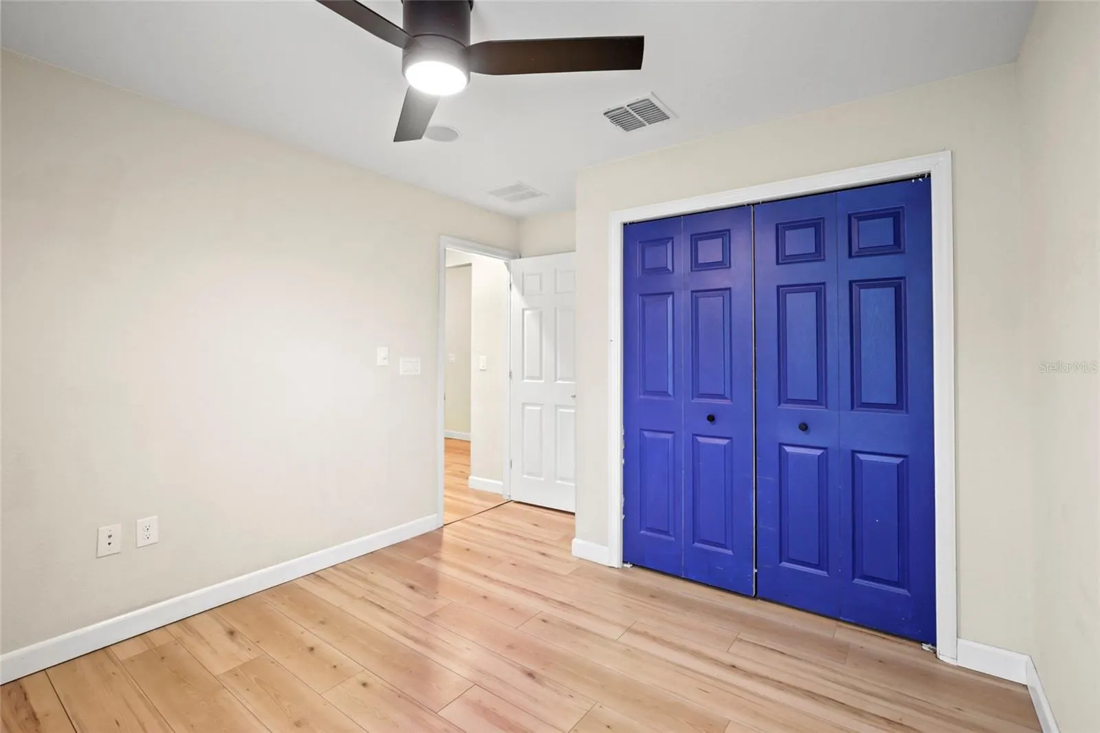 3258 52ND CIR E