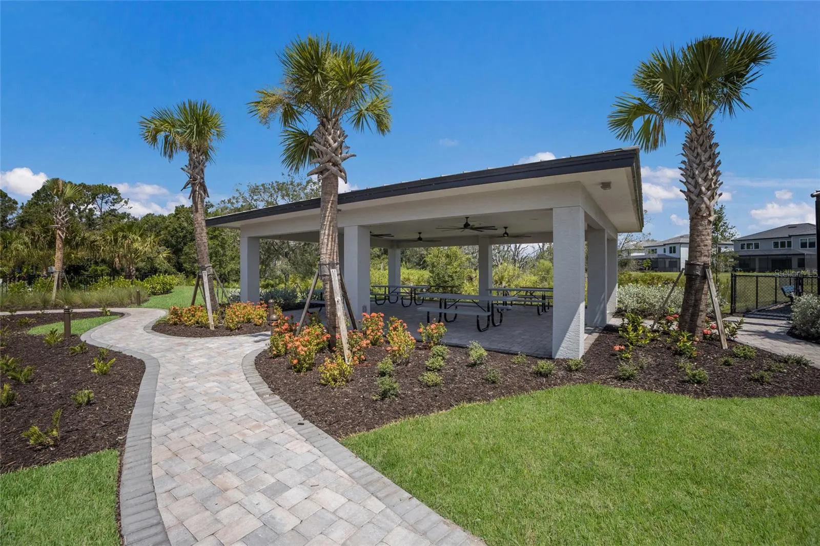 16523 ARBOR RIDGE TRL