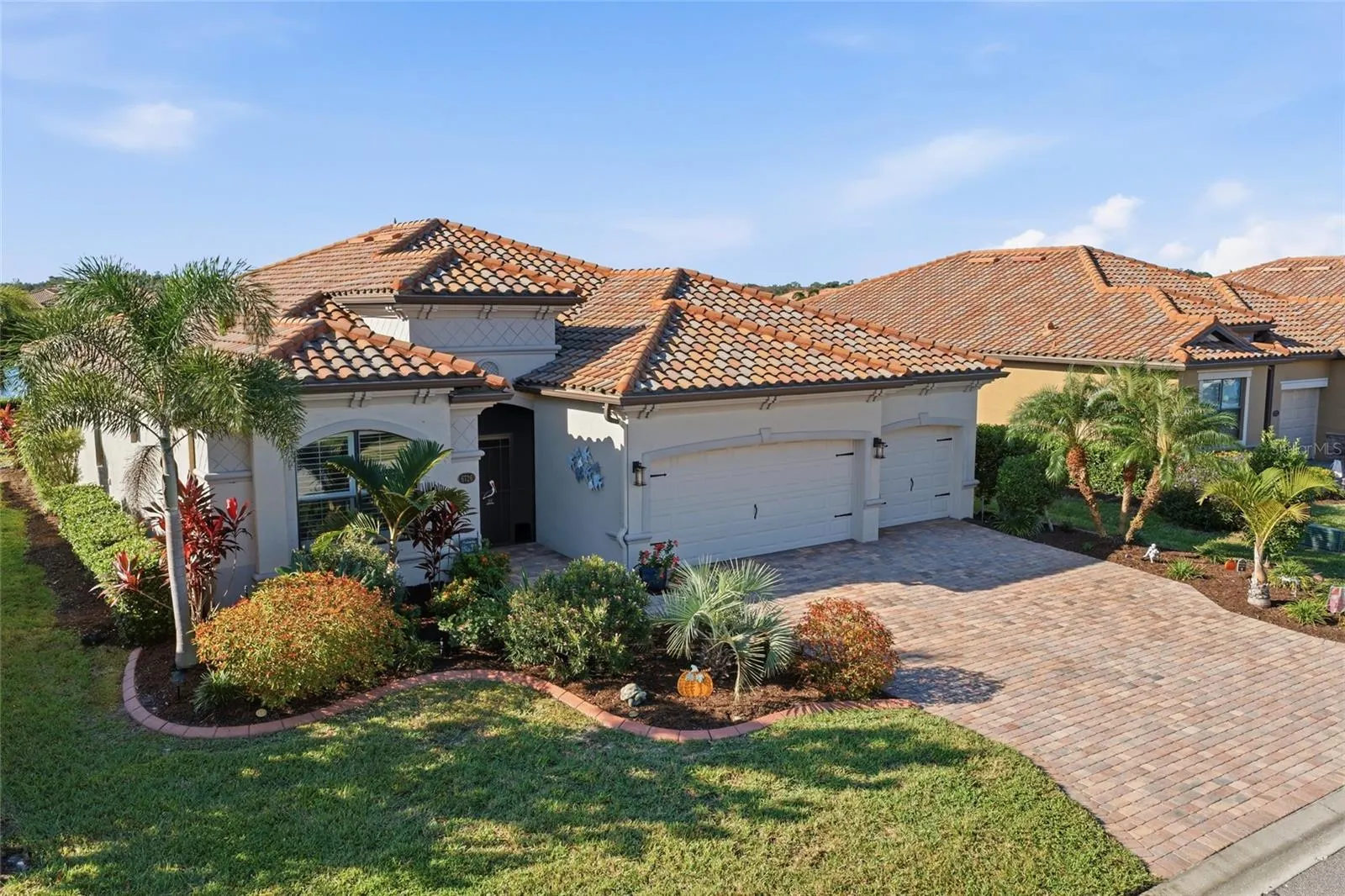 6726 ROOKERY LAKE DR