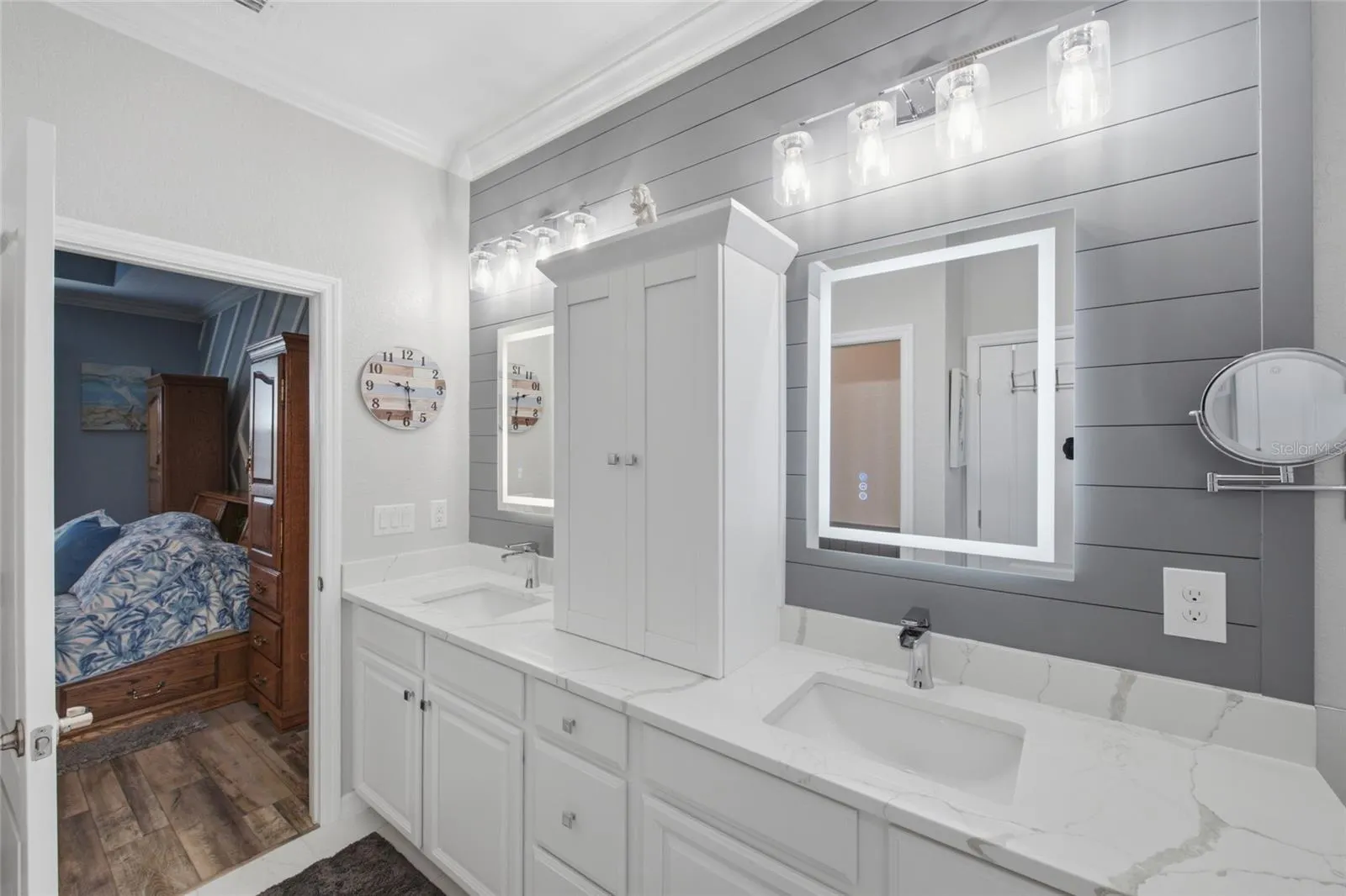 6726 ROOKERY LAKE DR
