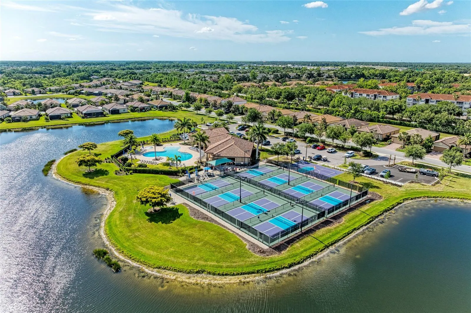 6726 ROOKERY LAKE DR