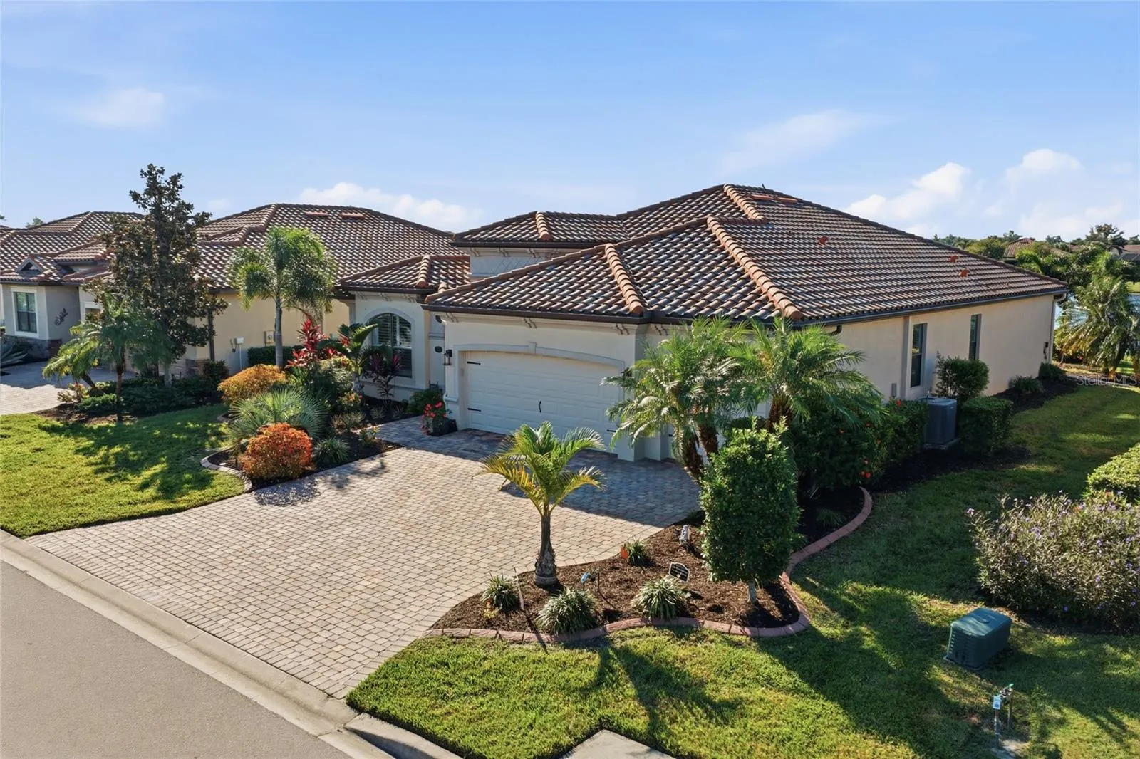6726 ROOKERY LAKE DR