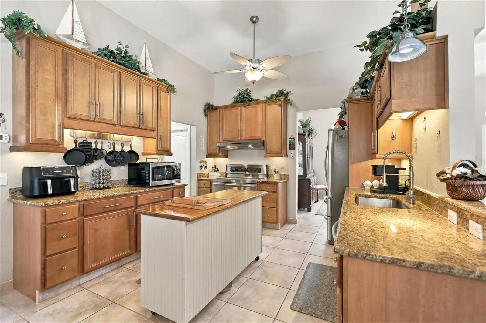 2805 NORWOOD LN