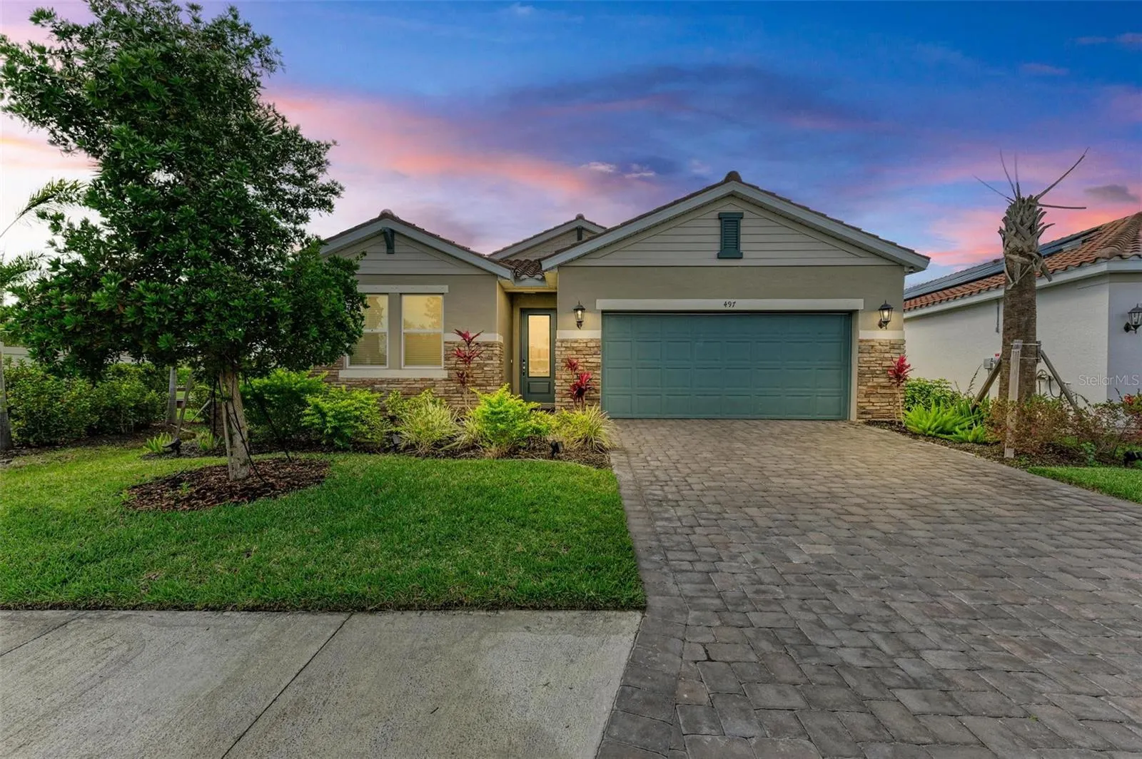 497 FIREBUSH DR