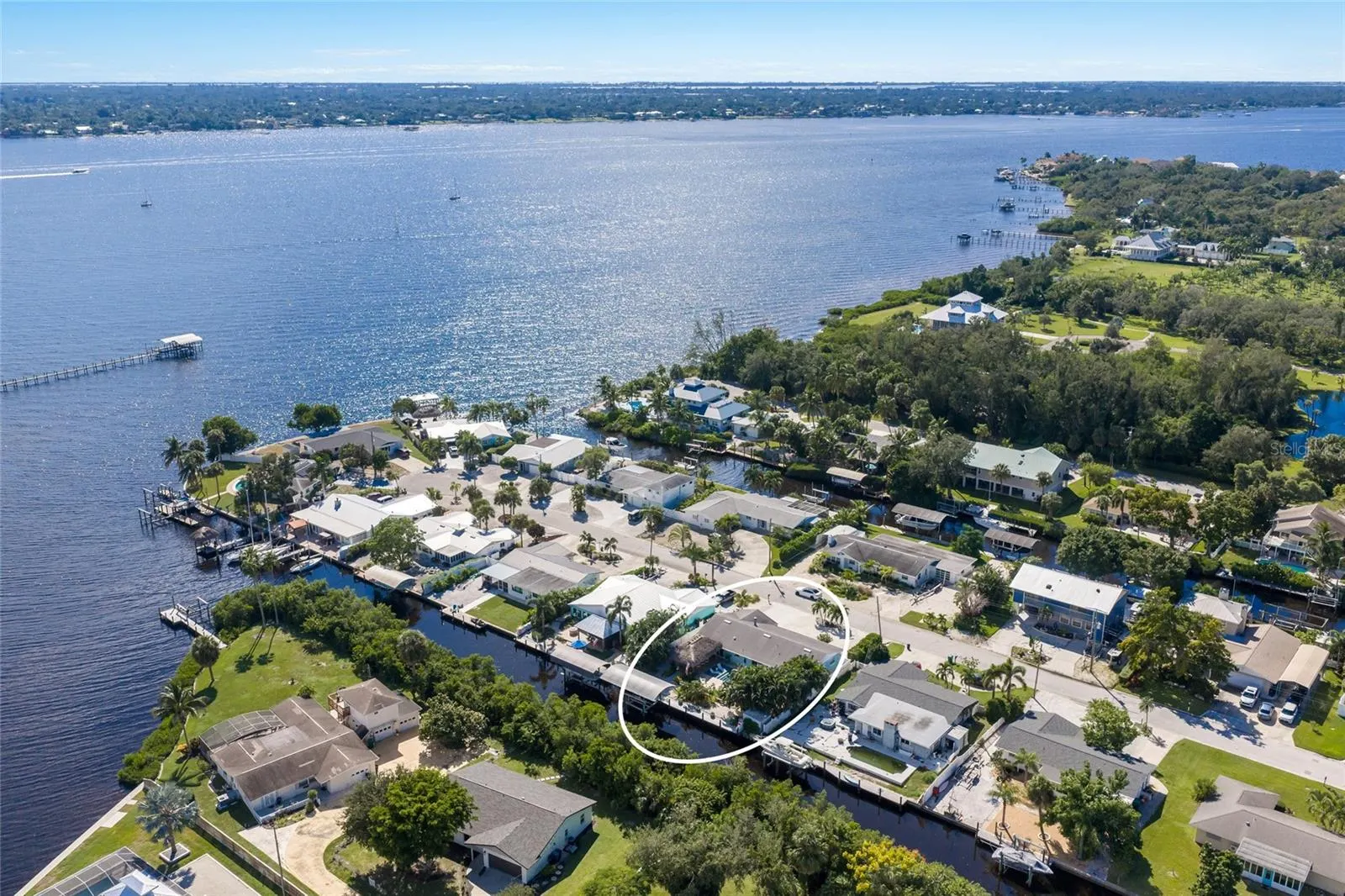 902 25TH AVE W