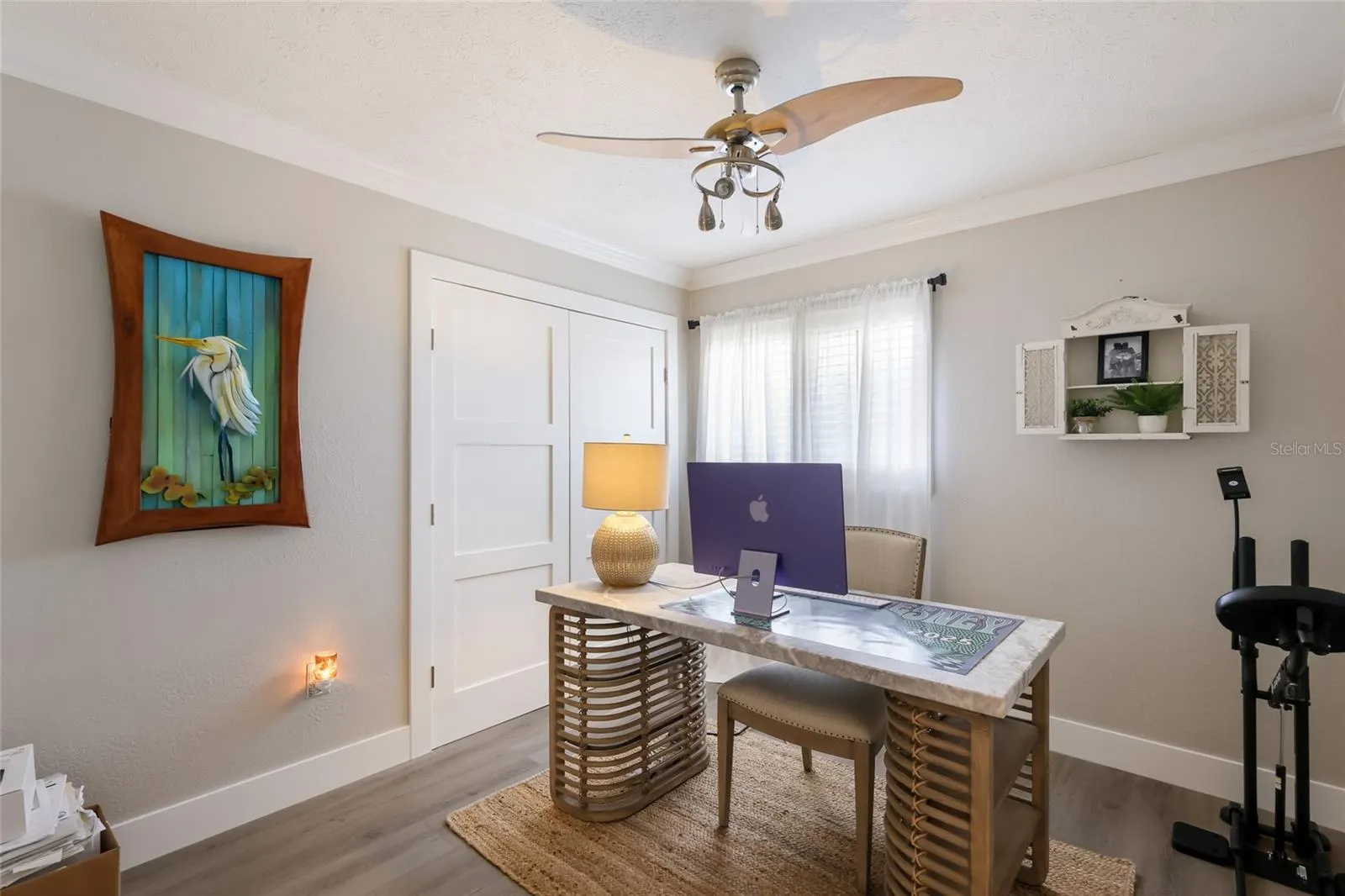 902 25TH AVE W