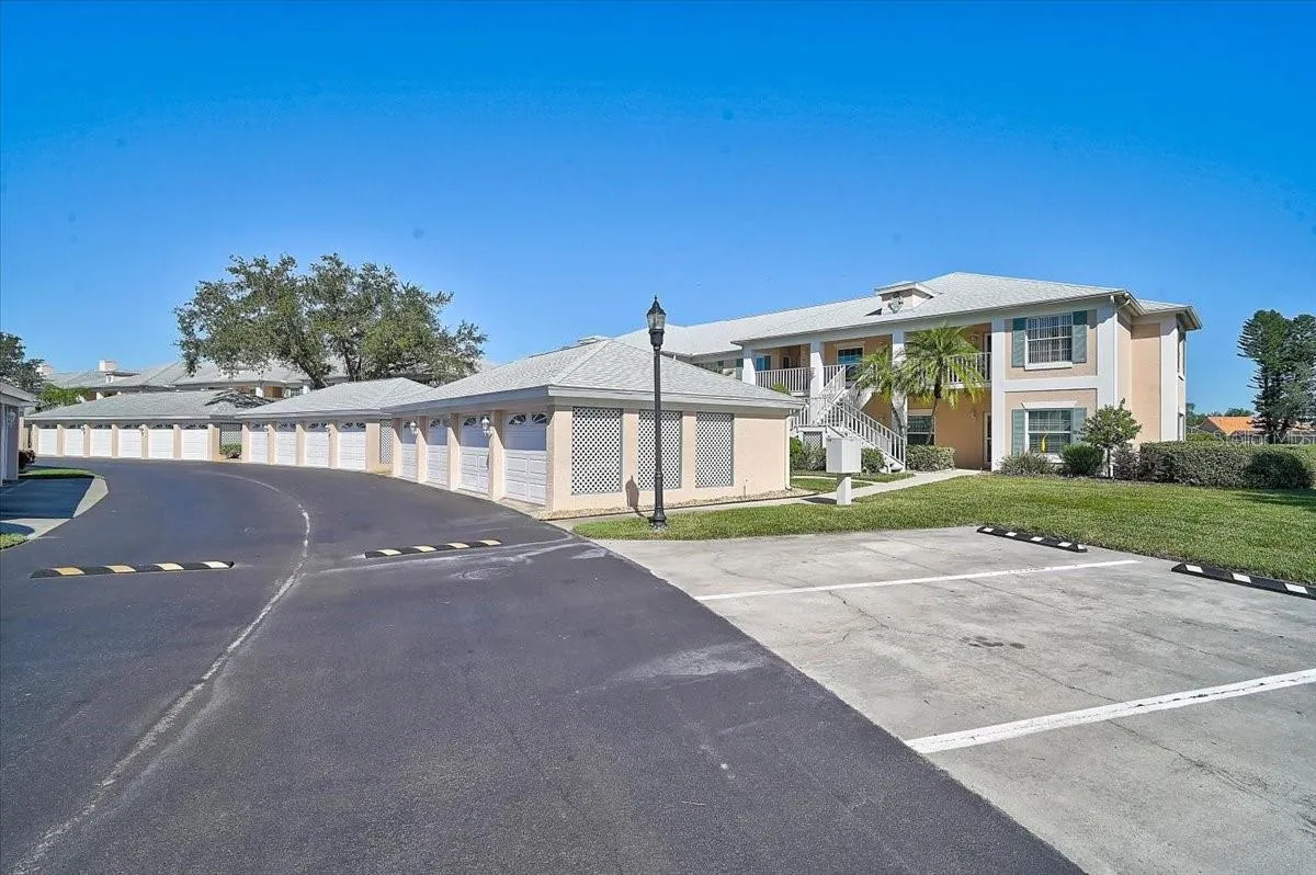 4214 CADDIE DR E #204 #204