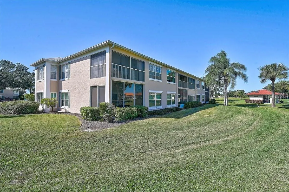4214 CADDIE DR E #204 #204