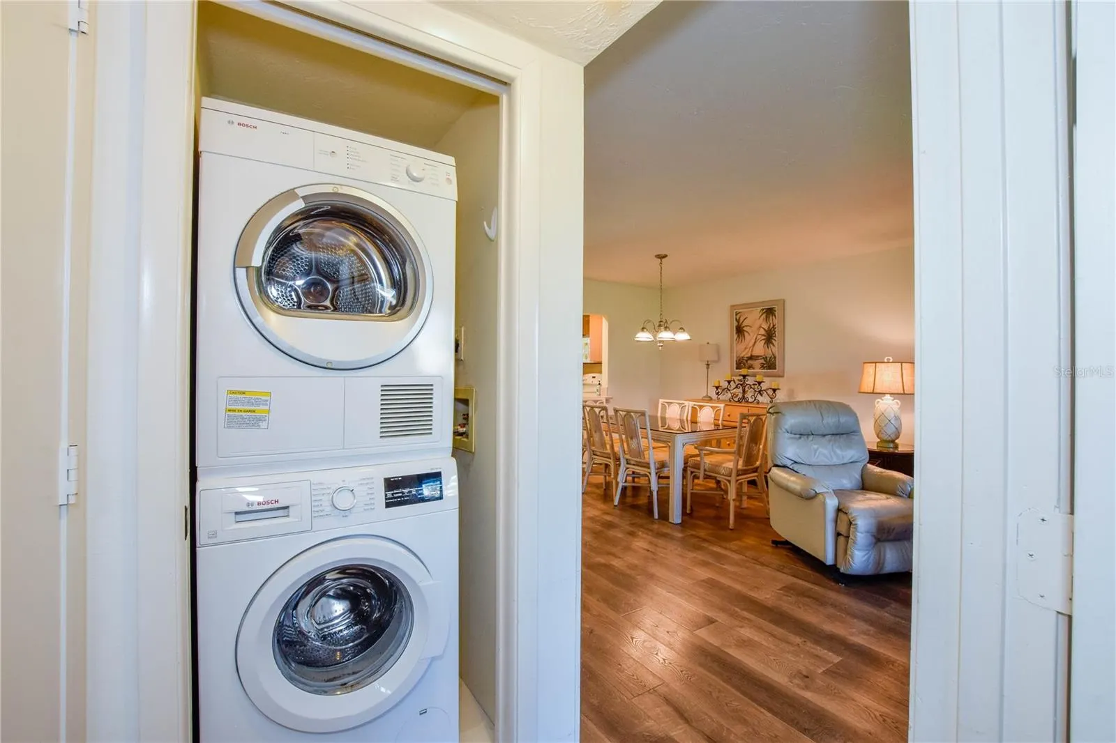1100 CAPRI ISLES BLVD #318 #318
