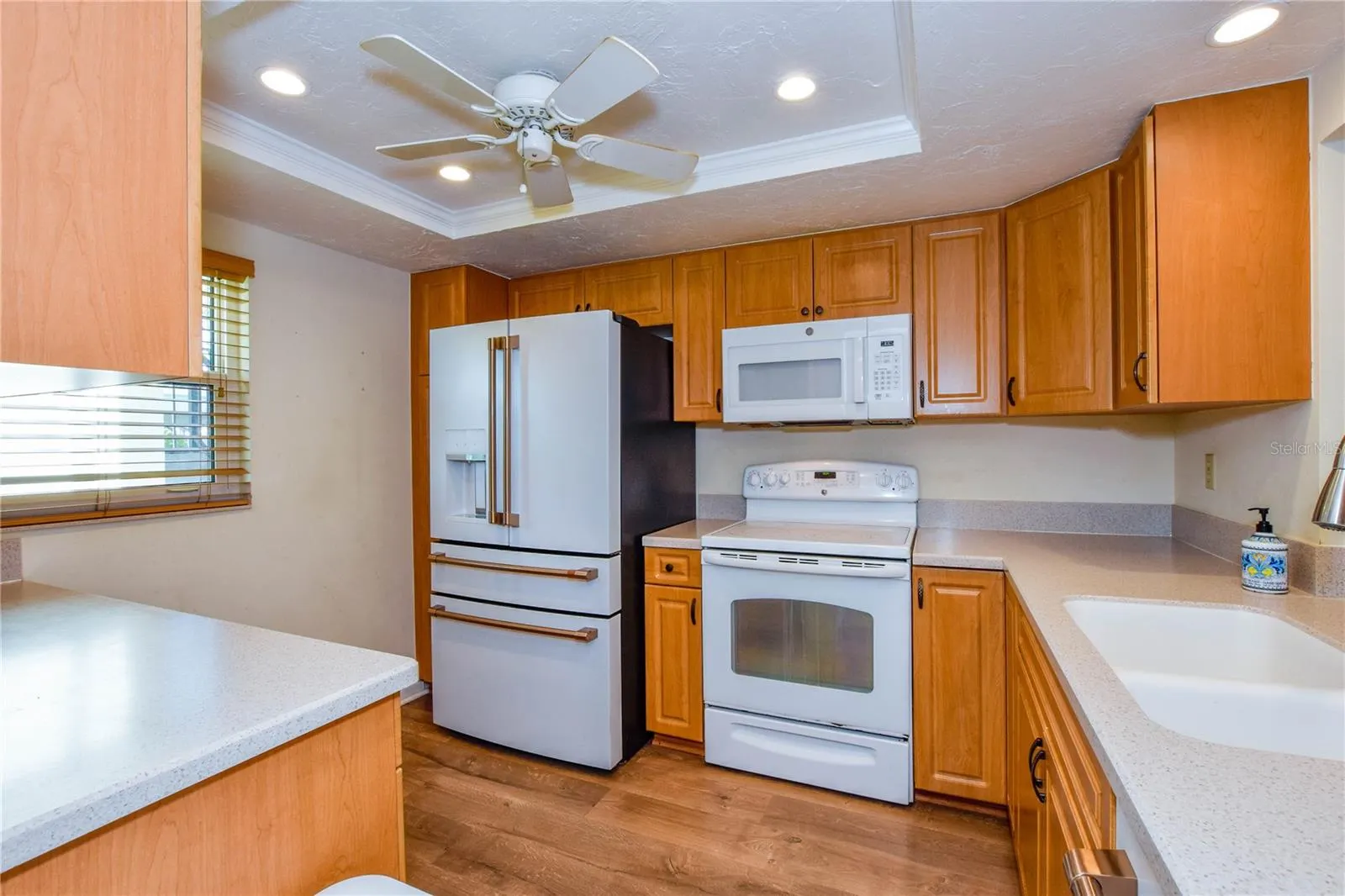 1100 CAPRI ISLES BLVD #318 #318