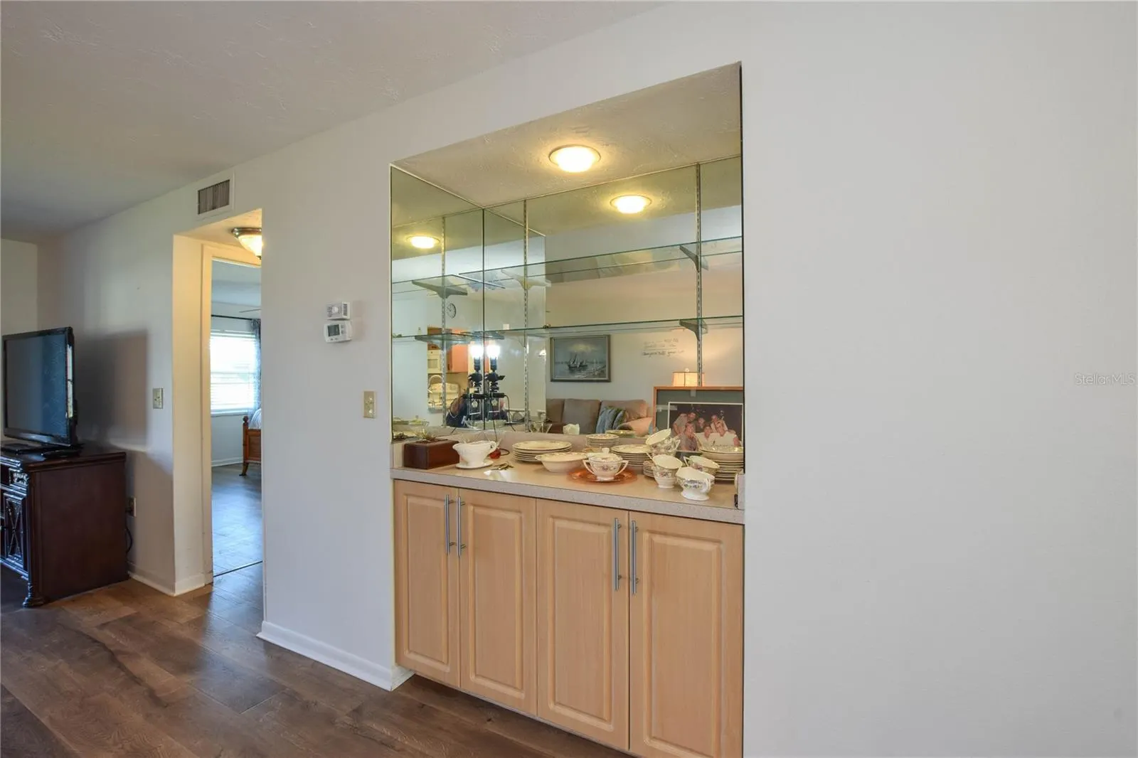 1100 CAPRI ISLES BLVD #318 #318