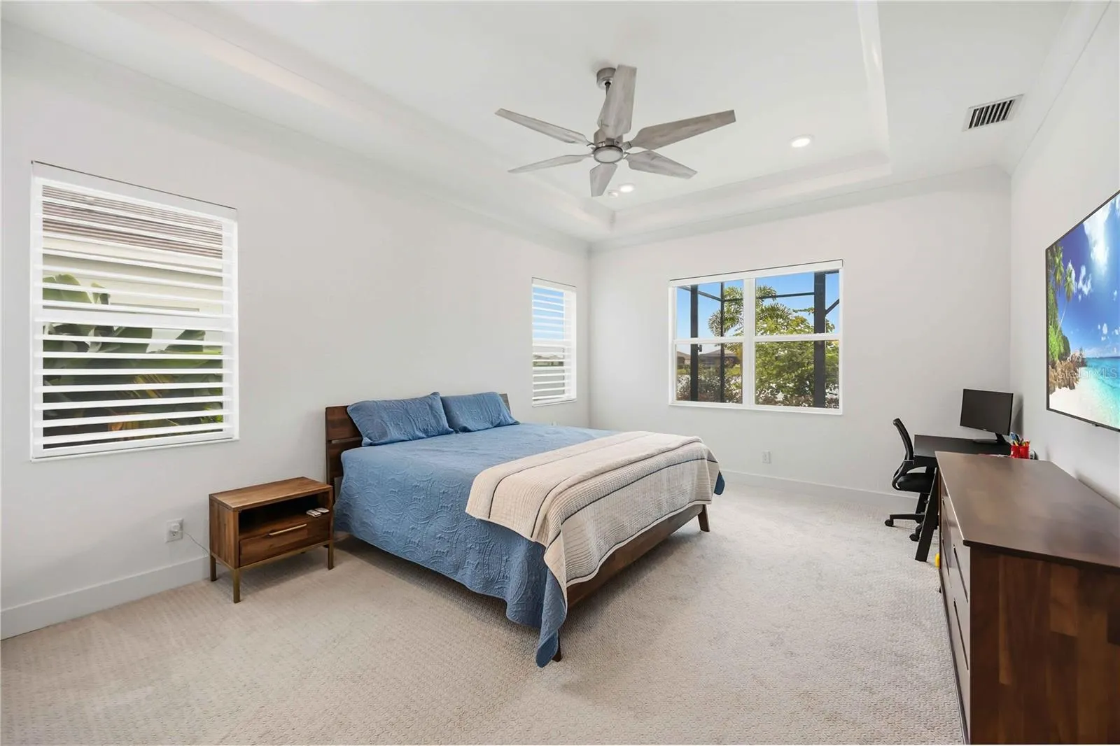 8110 REDONDA LOOP