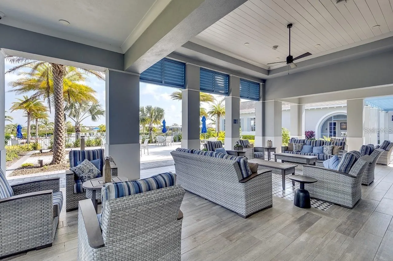 8110 REDONDA LOOP