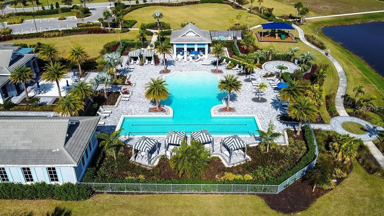 8110 REDONDA LOOP