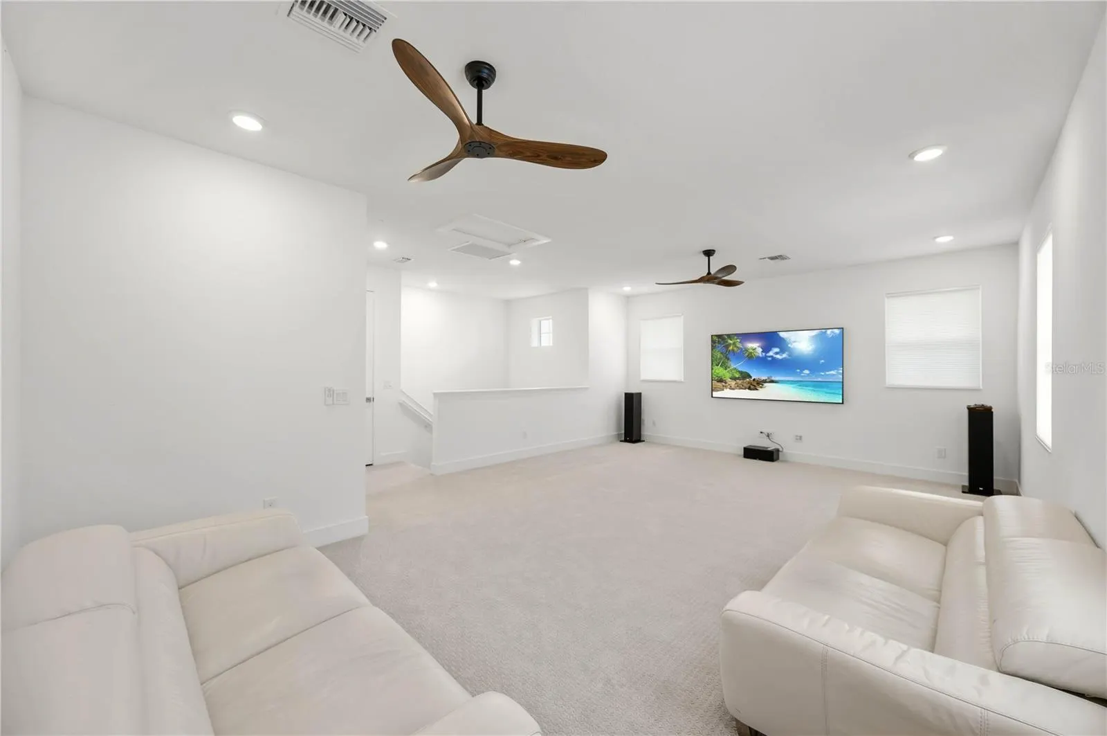 8110 REDONDA LOOP