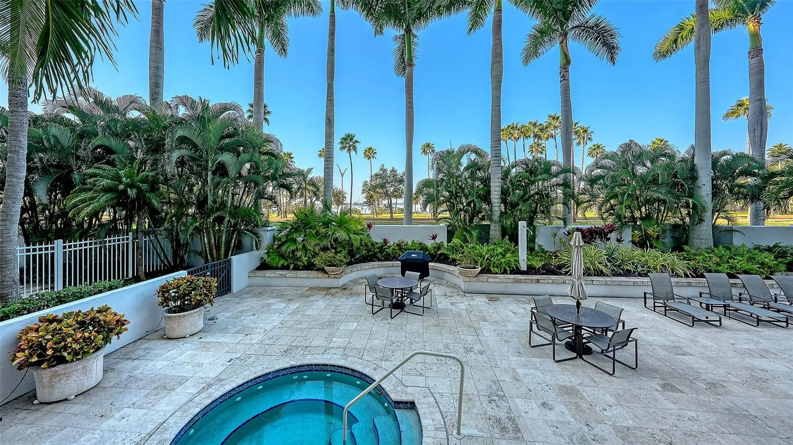 500 S PALM AVE #32 #32