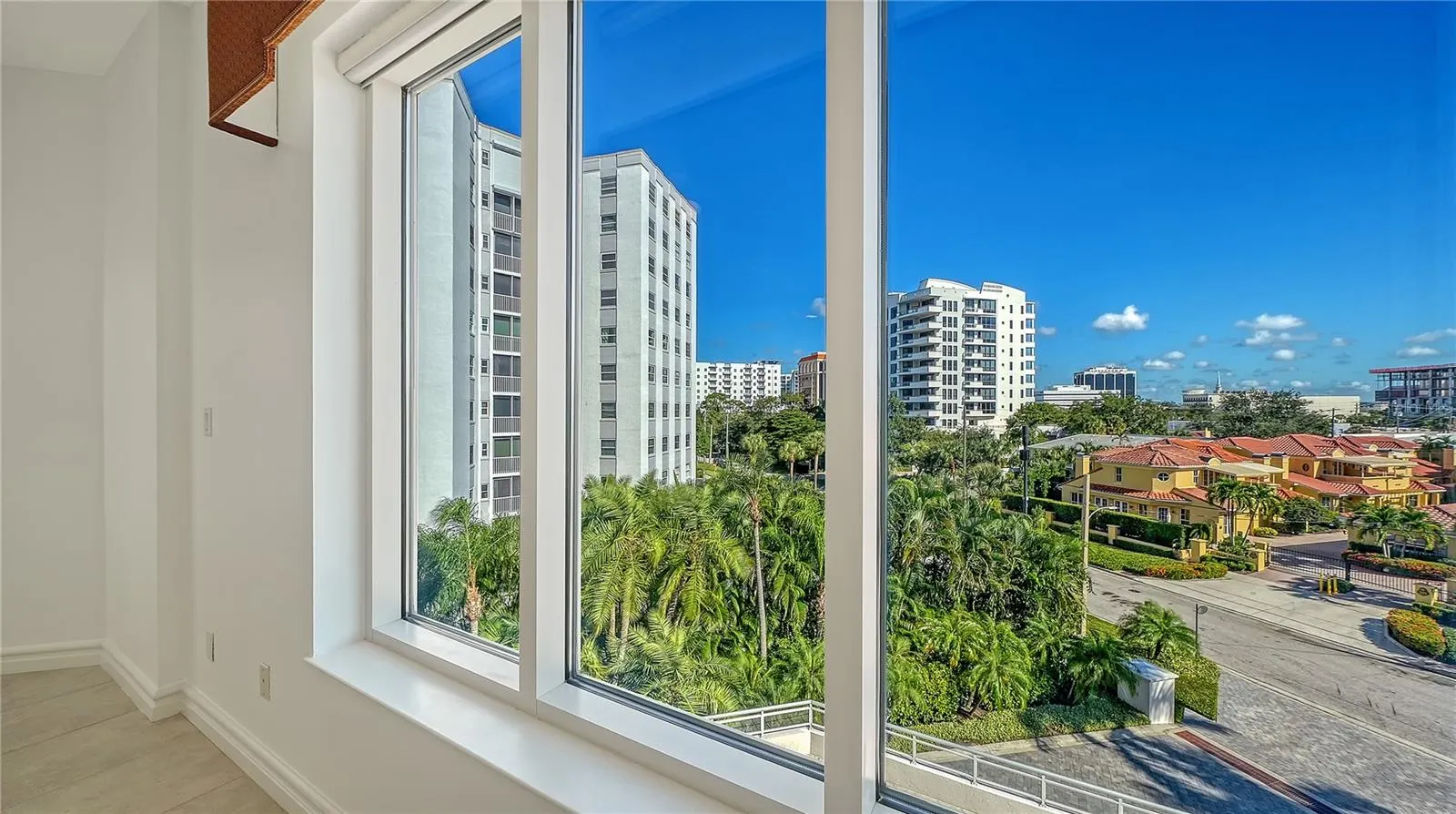 500 S PALM AVE #32 #32