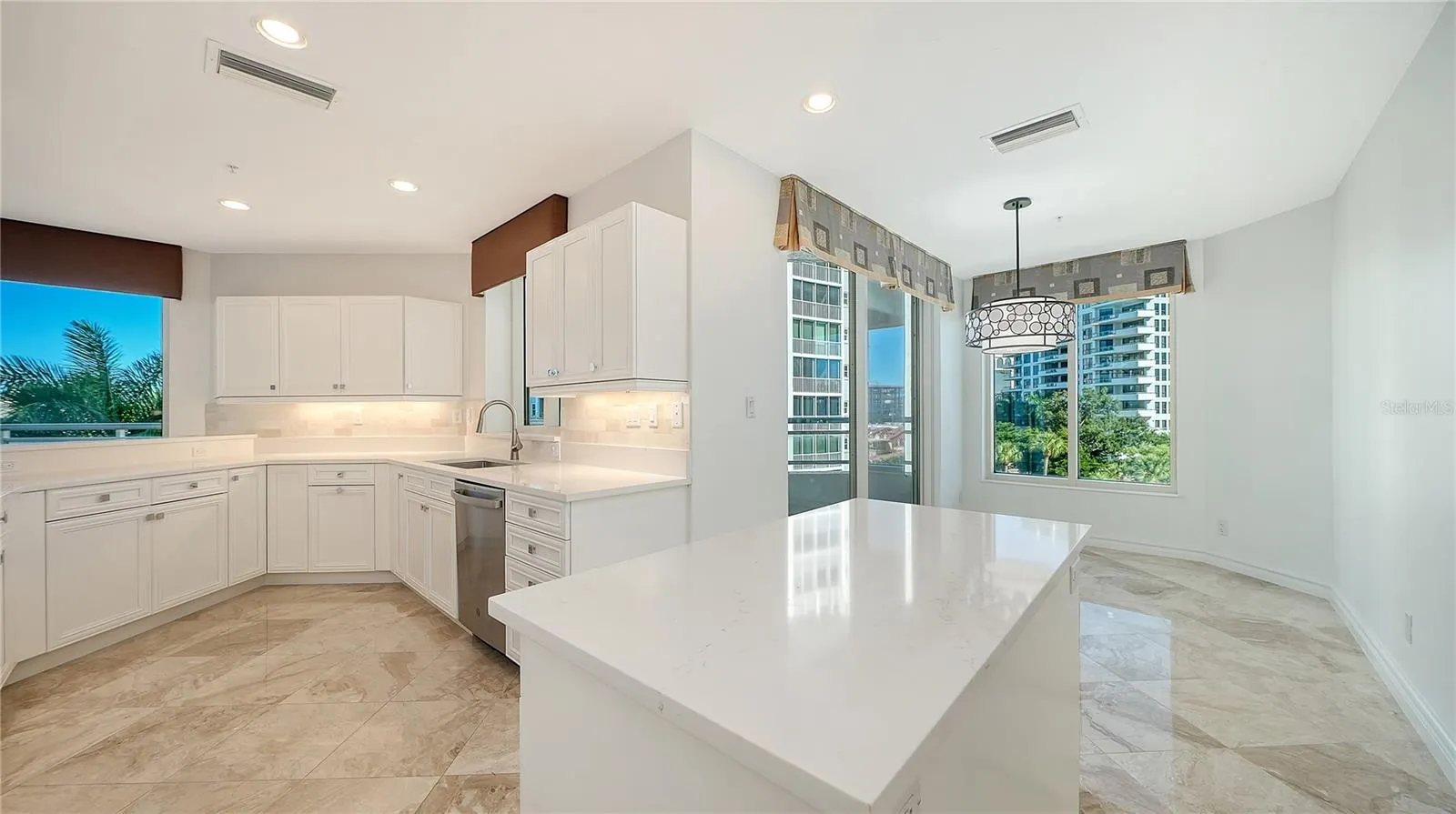 500 S PALM AVE #32 #32
