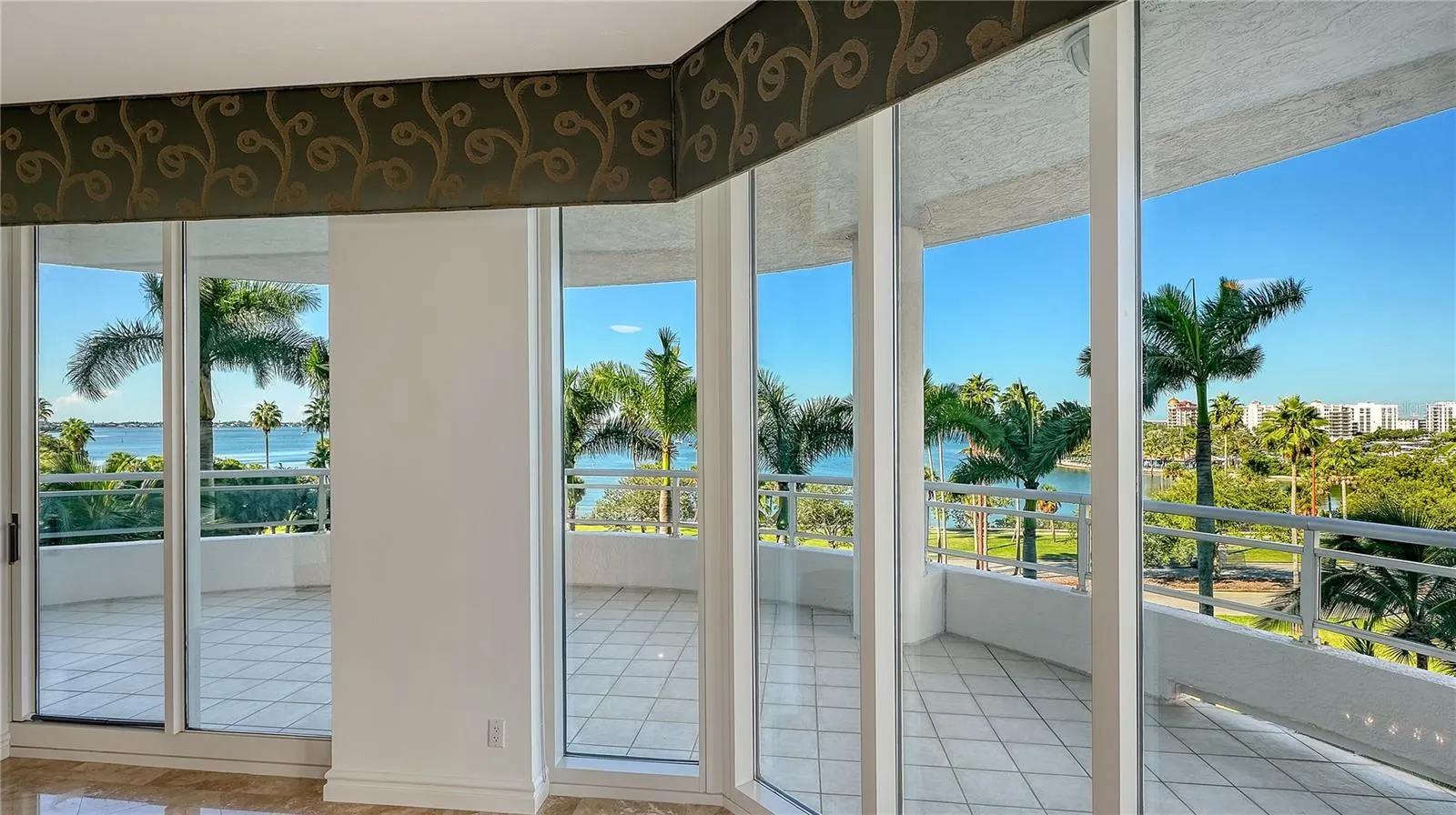 500 S PALM AVE #32 #32
