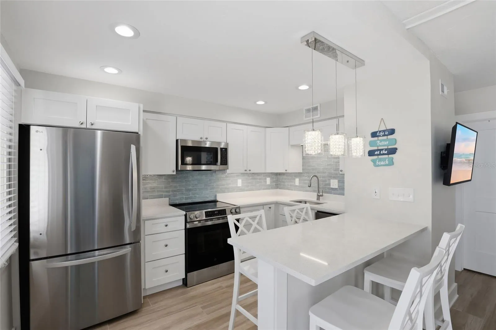 5950 MIDNIGHT PASS RD #101 #101